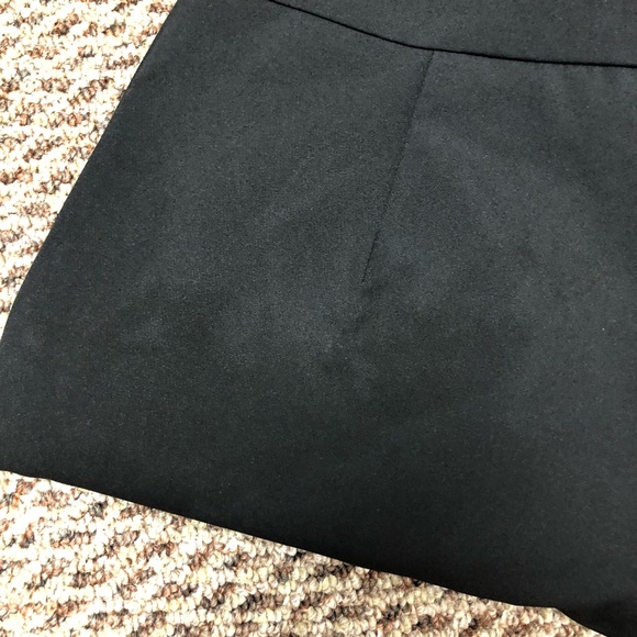 Black pants - Picture 4 of 5